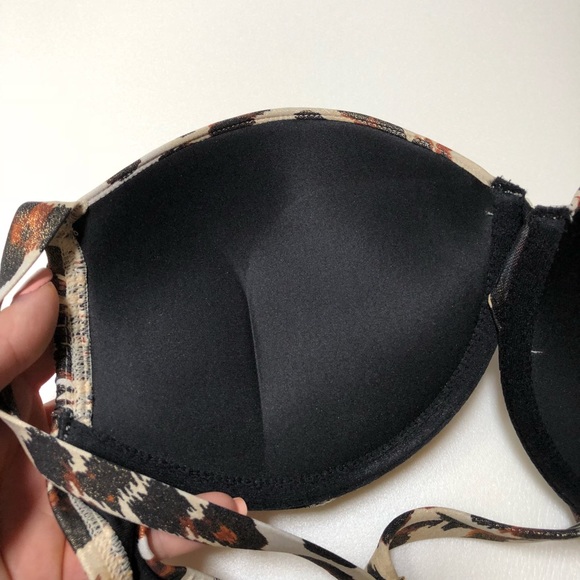 Victoria Secret Swimsuit - Picture 5 of 8